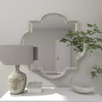 Miroir Mural Quadrilobe en Aluminium Gris - Olivia & May