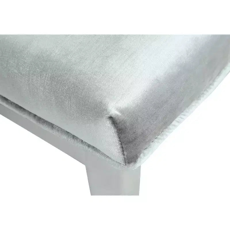 Chintaly Imports, Chaise d'appoint moderne à dossier haut et roulant