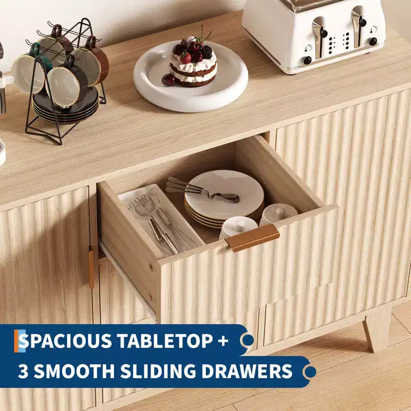 CuisinSmart 47.2 Bahut buffet moderne cannelé, Armoire de rangement en bois avec 3 tiroirs, 2 portes et étagères réglables pour salon et cuisine