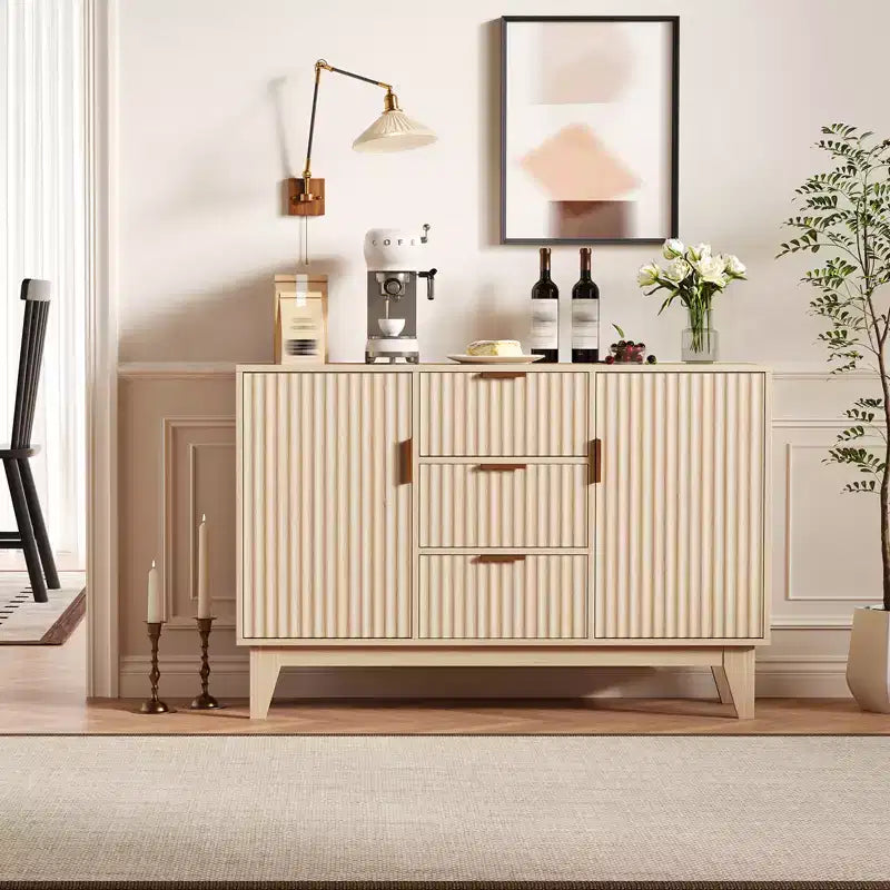 CuisinSmart 47.2 Bahut buffet moderne cannelé, Armoire de rangement en bois avec 3 tiroirs, 2 portes et étagères réglables pour salon et cuisine