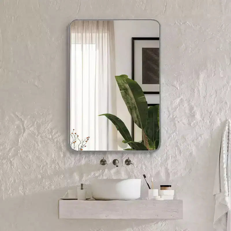 Miroir de salle de bain rectangulaire Okak avec cadre en aluminium, miroir de courtoisie à coins arrondis, miroir mural pour salon, salle de bain