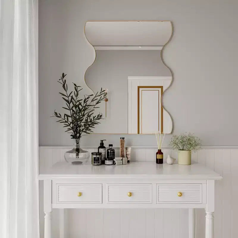 Miroir de salle de bain Okak 30X35IN forme vague moderne, miroir mural avec cadre en métal, miroir de courtoisie pour salle de bain, salon, chambre