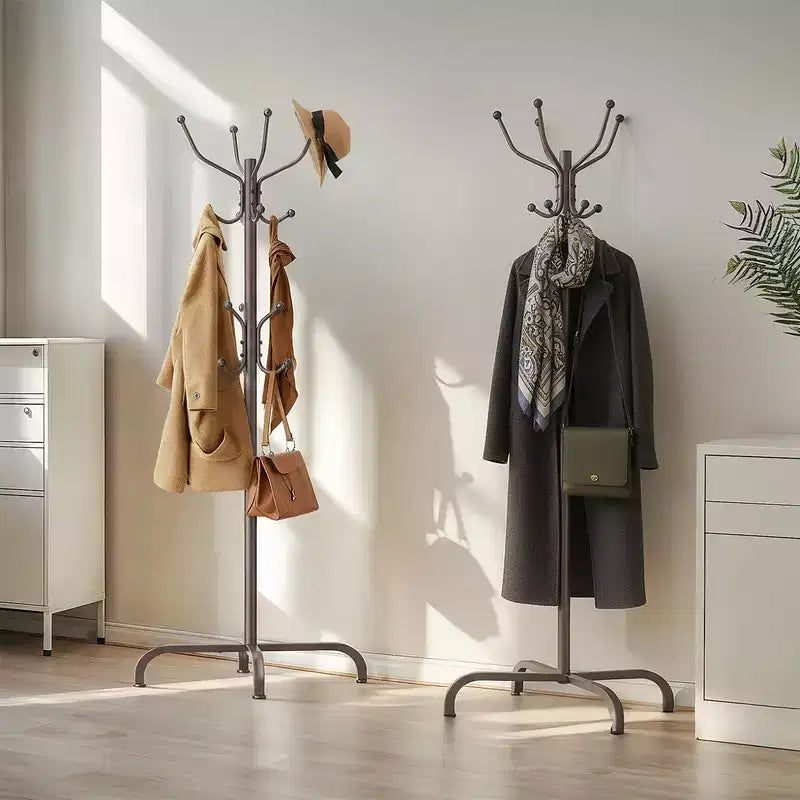 Un porte-manteau à 14 crochets, utilisé comme cintre autonome pour les entrées, les couloirs, les chambres et les bureaux, avec une capacité de charge maximale de 11 livres.