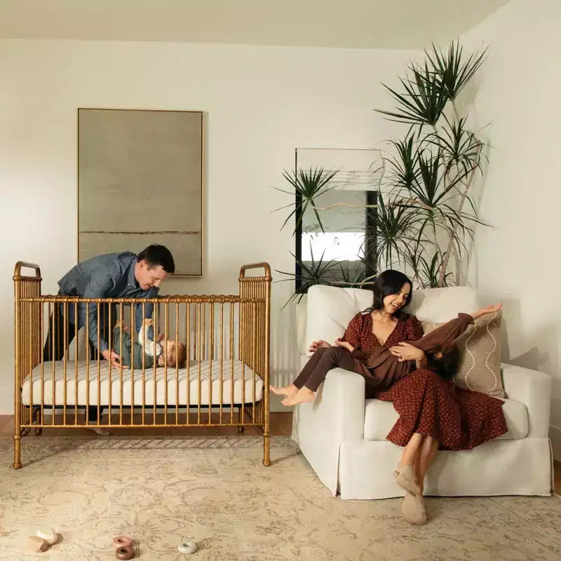 Fauteuil pivotant et planeur confortable Crawford Pillowback « Namesake »