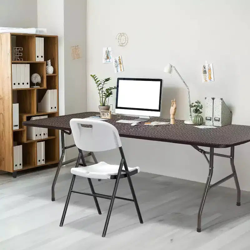 VINGLI Table pliante en plastique de 1,8 m, table longue portable pour usage intérieur/extérieur rectangulaire avec poignée de transport, plateau en PEHD motif rotin, marron