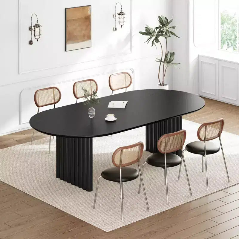 PexFix Table à manger ovale 79 pour 6-8 personnes, table de cuisine en bois avec plateau résistant aux rayures et pieds rayés, style ferme moderne pour salon et cuisine, noir