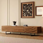 Meuble TV Luck Live 82.83 de style moderne du milieu du siècle en bois massif – 3 tiroirs, pieds en métal et trous de ventilation