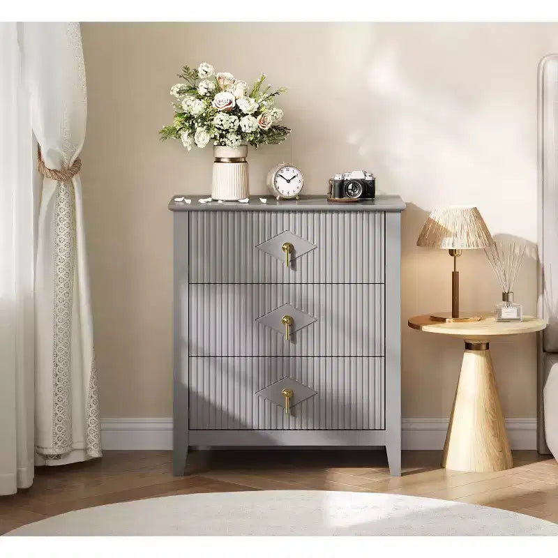 Commode GustoWave pour chambre à coucher avec 3 tiroirs, commode moderne de 71 cm de large avec poignée métallique, organisateur de tiroirs en bois pour chambre à coucher, salon