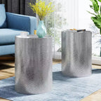Tables d'appoint rondes modernes Okak avec marques de marteau, tables d'appoint cylindriques avec motif rainuré, tables de canapé pour salon, chambre, lot de 2