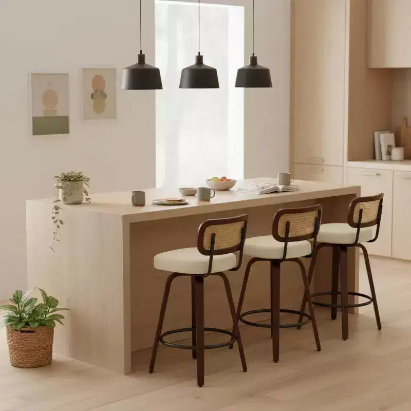 Homy Casa - Ensemble de 3 tabourets de bar pivotants à hauteur de comptoir, dossier en rotin avec assise rembourrée, pieds en bois de noyer, hauteur d'assise de 65 cm