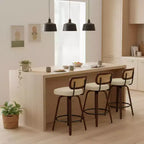 Homy Casa - Ensemble de 3 tabourets de bar pivotants à hauteur de comptoir, dossier en rotin avec assise rembourrée, pieds en bois de noyer, hauteur d'assise de 65 cm