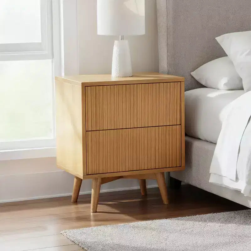 Table de chevet à 2 tiroirs Teamson Home Tremolo, style bohème moderne, en bois massif avec façades cannelées contemporaines