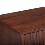 Table de chevet à 2 tiroirs Teamson Home Tremolo, style bohème moderne, en bois massif avec façades cannelées contemporaines