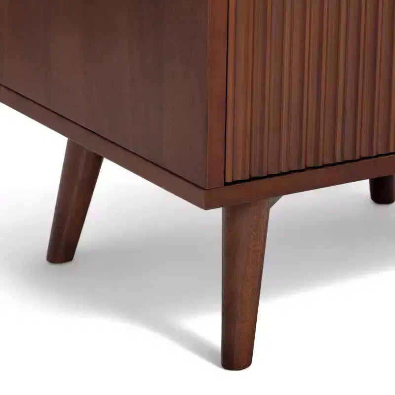 Table de chevet à 2 tiroirs Teamson Home Tremolo, style bohème moderne, en bois massif avec façades cannelées contemporaines
