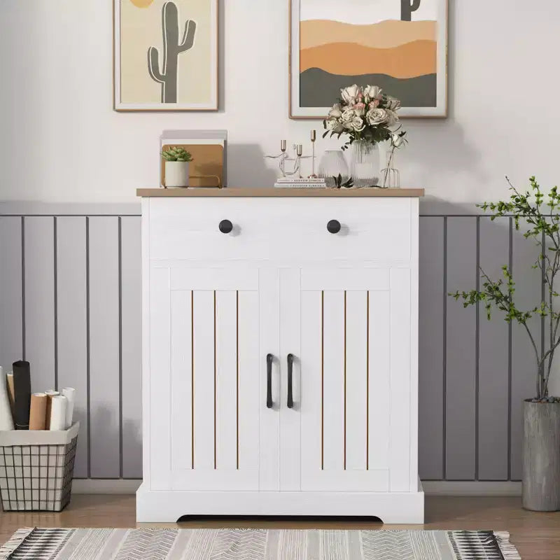 Meuble bas en panneaux de particules peu encombrant à deux portes