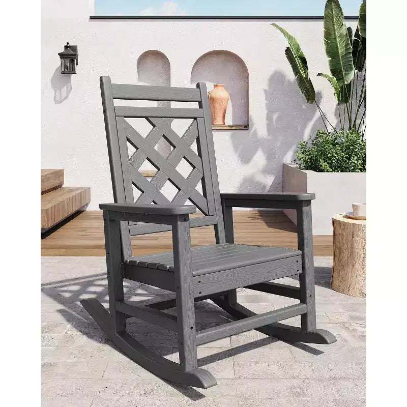 Fauteuil à bascule d'extérieur, fauteuil à bascule de patio résistant aux intempéries en PEHD avec texture bois et support de 172 kg pour terrasse, piscine, jardin
