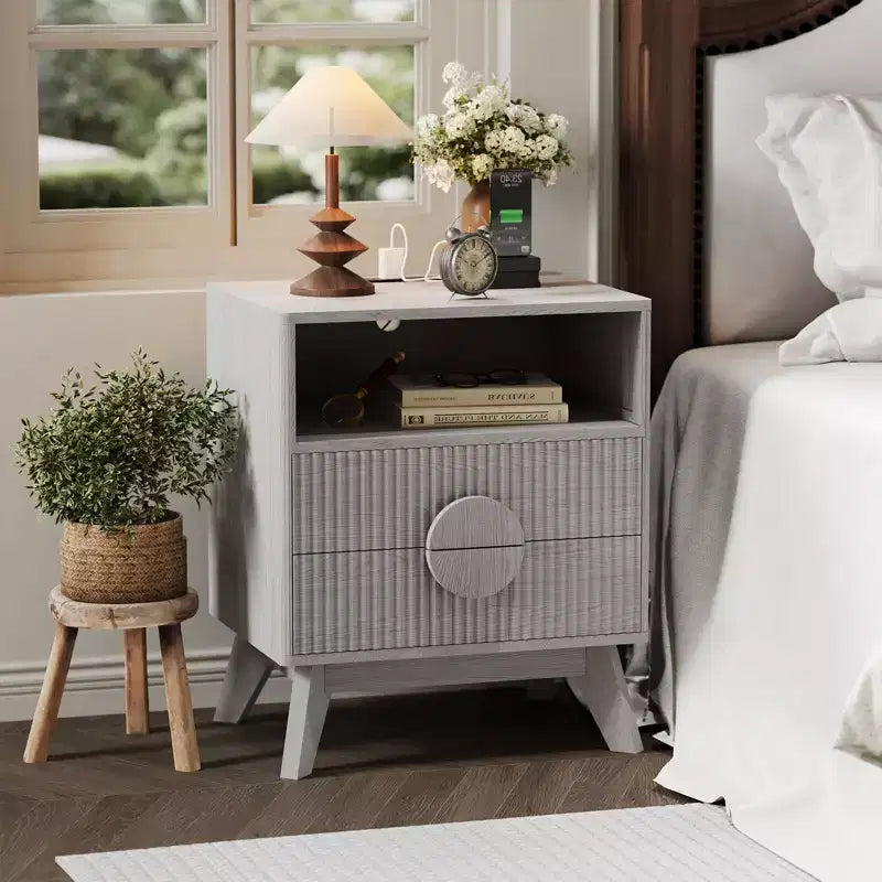 Tables de Chevet en Bois Cannelé avec Station de Charge, 2 Tiroirs et Étagère Ouverte pour Chambre ou Salon