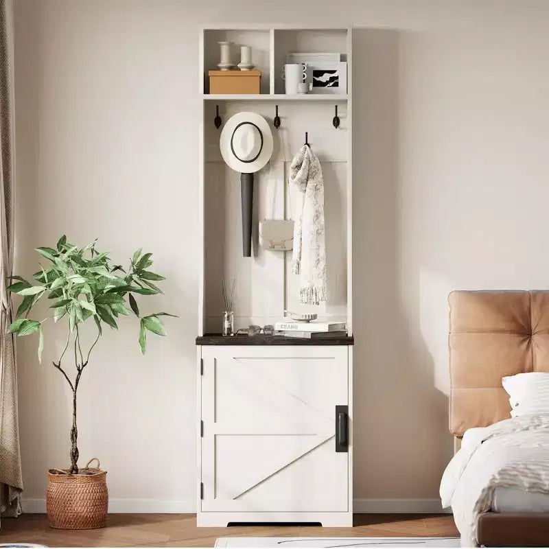 Meuble à chaussures de style rustique pour entrée avec rangement compact pour manteaux, doté de 5 patères, comprend un espace de rangement pour chaussures, idéal pour les entrées et les couloirs.