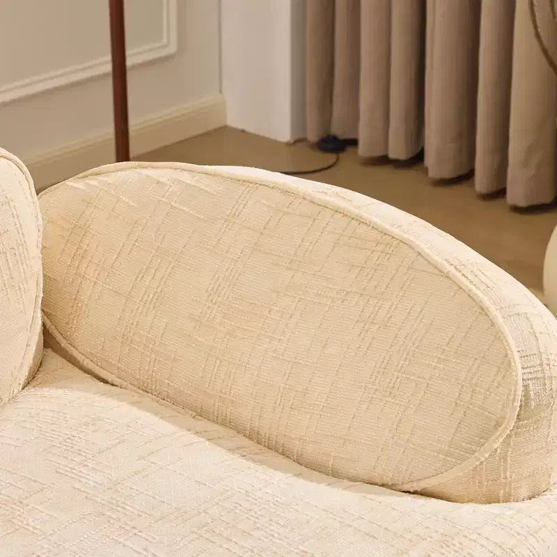 Canapé beige courbé 2 places avec accoudoirs et 2 coussins – Petit format, idéal pour toutes les pièces