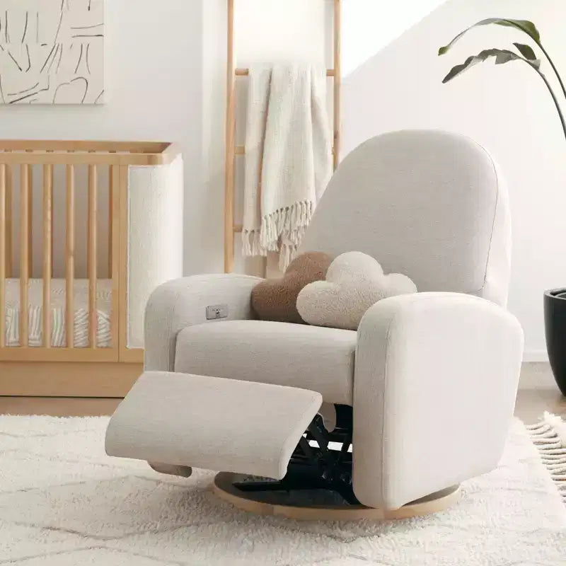 Fauteuil inclinable et pivotant Nami de Babyletto avec port USB