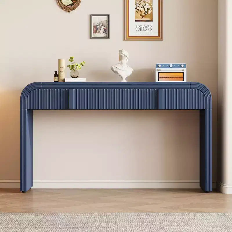 Console d'entrée minimaliste Whisen avec courbes douces et arrondies, tiroirs rainurés élégants et surface brillante durable