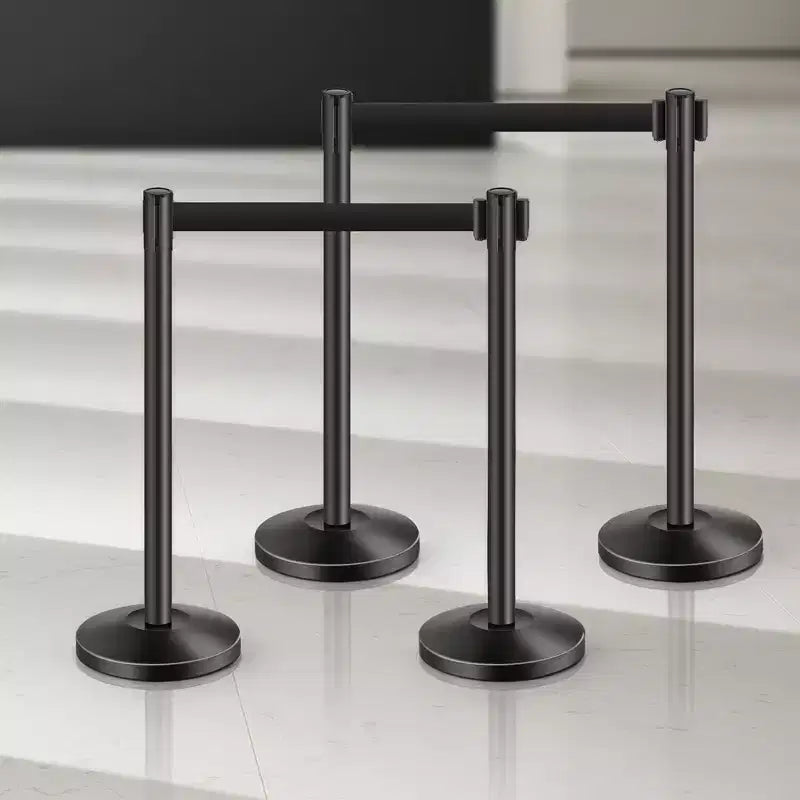 Poteau de Guidage VEVOR, 4 Poteaux de Guidage avec Ceintures Rétractables, Poteaux de File d'Attente Noirs en Acier au Carbone avec Base Creuse à Injection de Sable, Noir