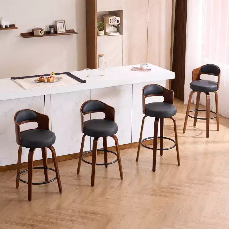 Lot de 2 tabourets de bar pivotants FERPIT 26 en similicuir avec pieds en bois courbé