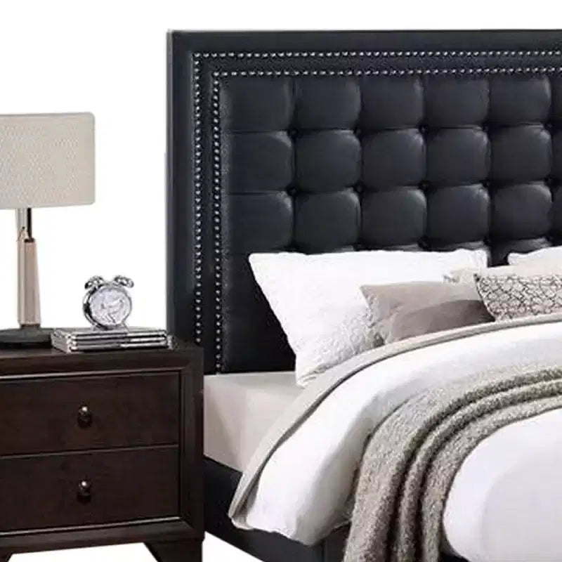 Lit Queen Plateforme Moderne Royal Hampton, Capitonnage Profond, Similicuir Noir