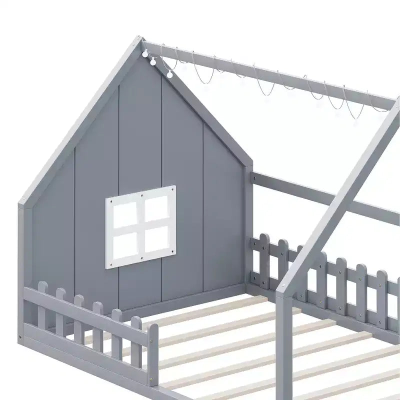 Lit de sol pleine grandeur pour enfants, lit Montessori en bois avec clôture et lumière LED, lit cabane pleine grandeur avec fenêtre et toit pour filles et garçons