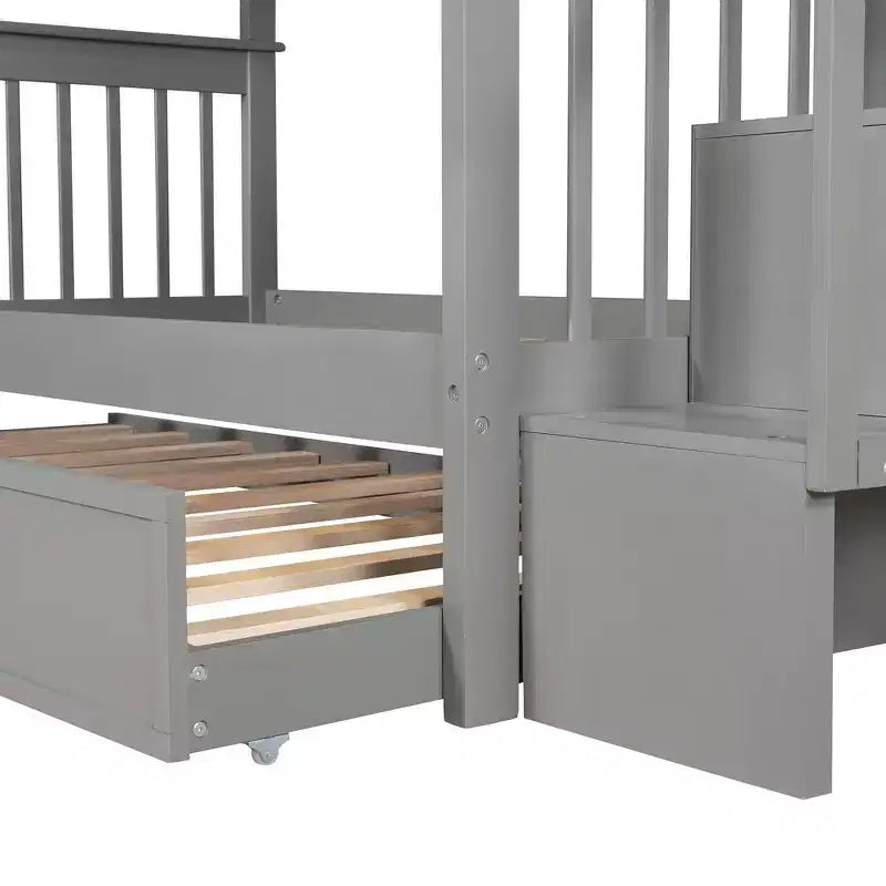 Lit superposé jumeau Whisen avec lit gigogne et escalier, espace de rangement optimisé