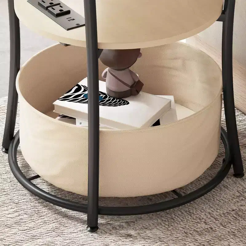 Table d'appoint ronde avec station de charge, bout de canapé à 3 niveaux avec sac de rangement en tissu et étagère