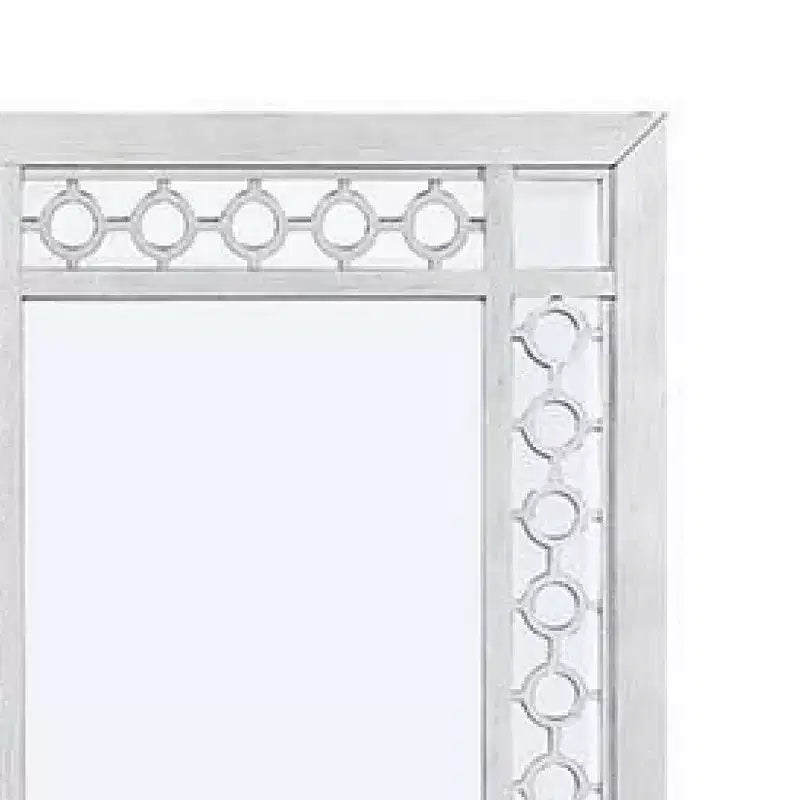 Miroir en bois orné Royal Hampton de 40 pouces, portrait, motif ajouré circulaire, blanc