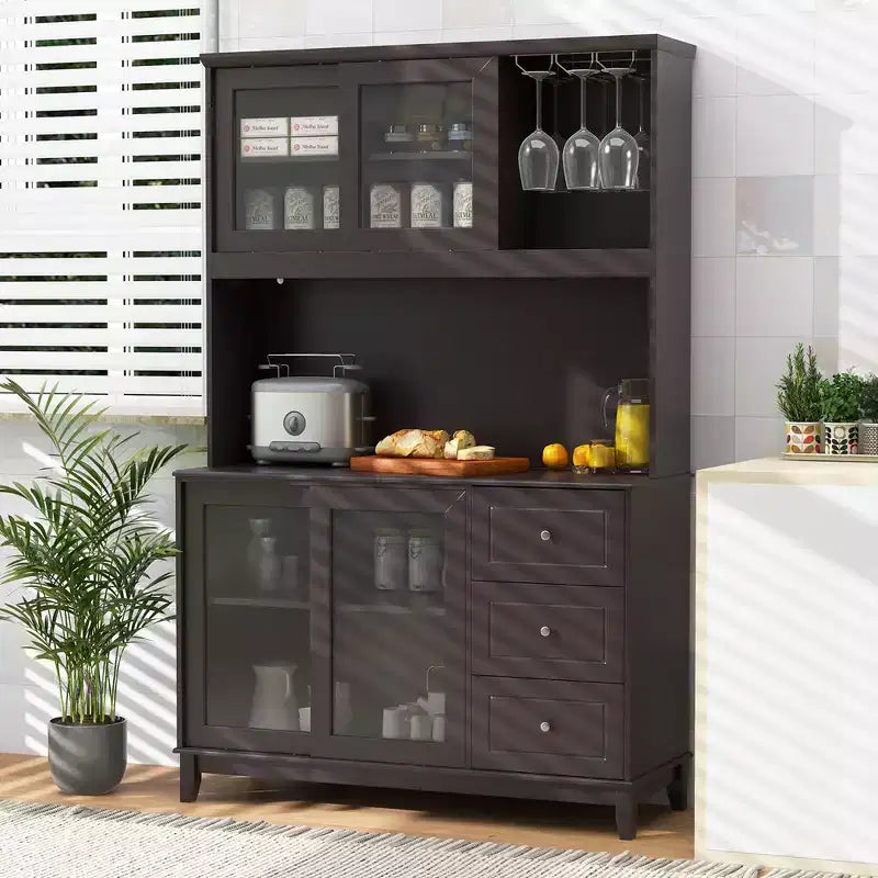 Meuble de rangement de cuisine Costway, armoire de cuisine avec lumières LED et prise de courant, marron foncé