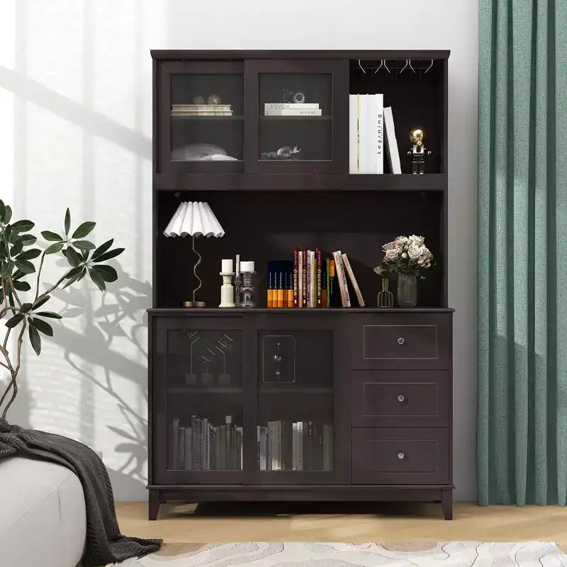 Meuble de rangement de cuisine Costway, armoire de cuisine avec lumières LED et prise de courant, marron foncé