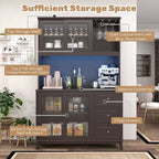 Meuble de rangement de cuisine Costway, armoire de cuisine avec lumières LED et prise de courant, marron foncé