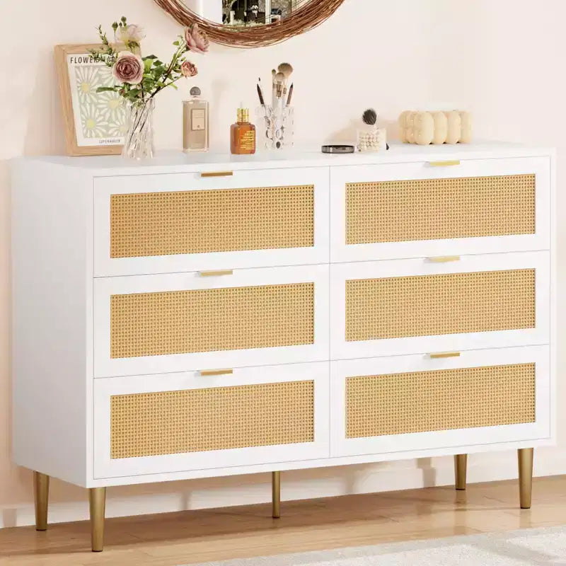 Commode 6 tiroirs en rotin avec pieds et poignées dorés, commode double large moderne avec grand plateau et dispositif anti-basculement pour chambre et salon