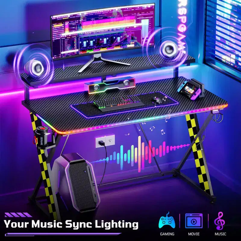 RSPGAME Basic 43 Bureau de jeu lumineux synchronisé avec la musique, support de moniteur ergonomique en forme de X, table de joueur, bureau d'ordinateur avec porte-gobelet et support de casque