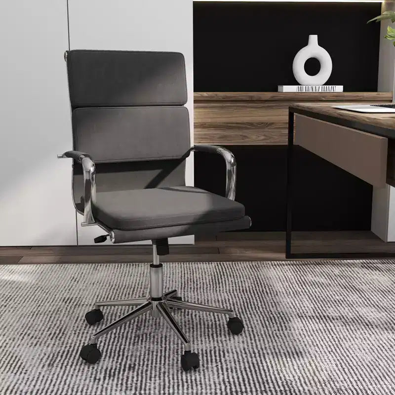 Chaise de bureau ergonomique Costway avec dossier basculant et siège rembourré réglable en hauteur