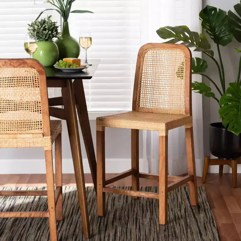 Tabouret de bar hauteur comptoir Caspia en bois et rotin Naturel/Noyer - bali & pari