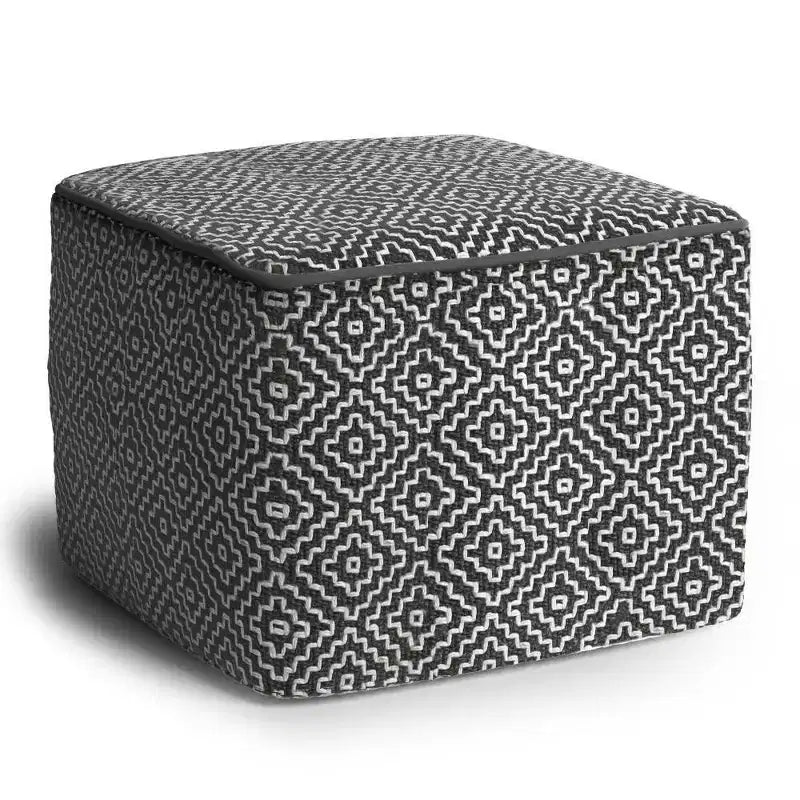 Laurene Pouf tissé carré en polyester PET gris/blanc - WyndenHall