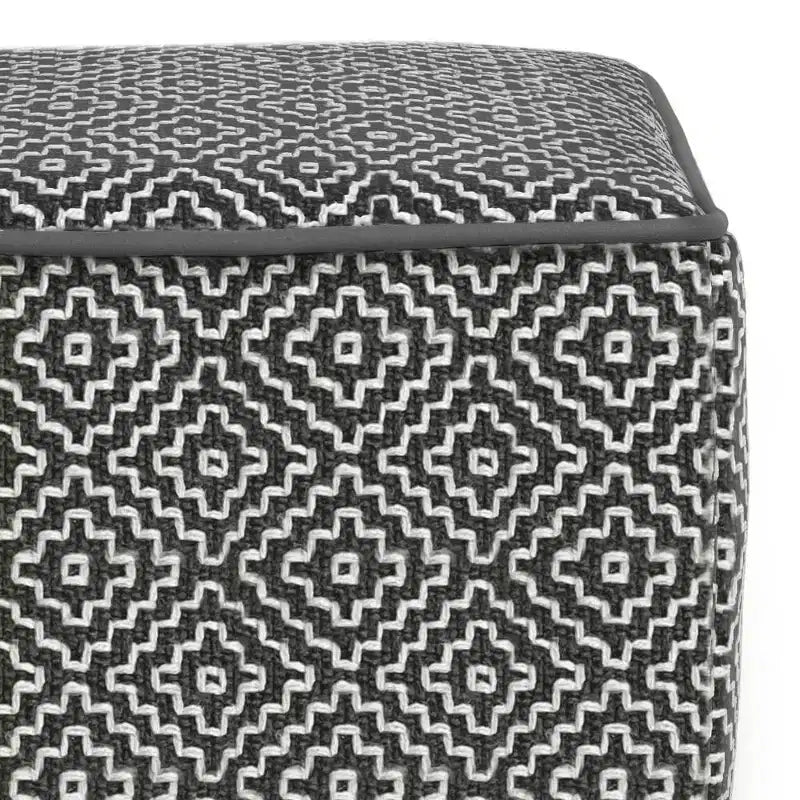 Laurene Pouf tissé carré en polyester PET gris/blanc - WyndenHall