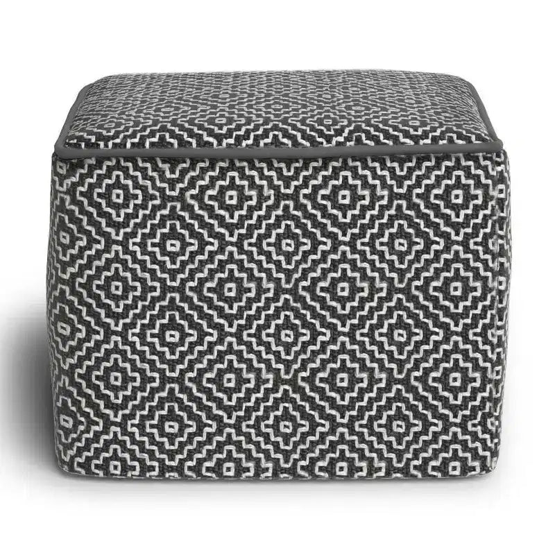 Laurene Pouf tissé carré en polyester PET gris/blanc - WyndenHall