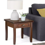 Table d'appoint en bois massif Stratford - Wyndenhall