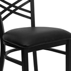 Chaise de restaurant en métal noir à dossier en « X » Flash Furniture