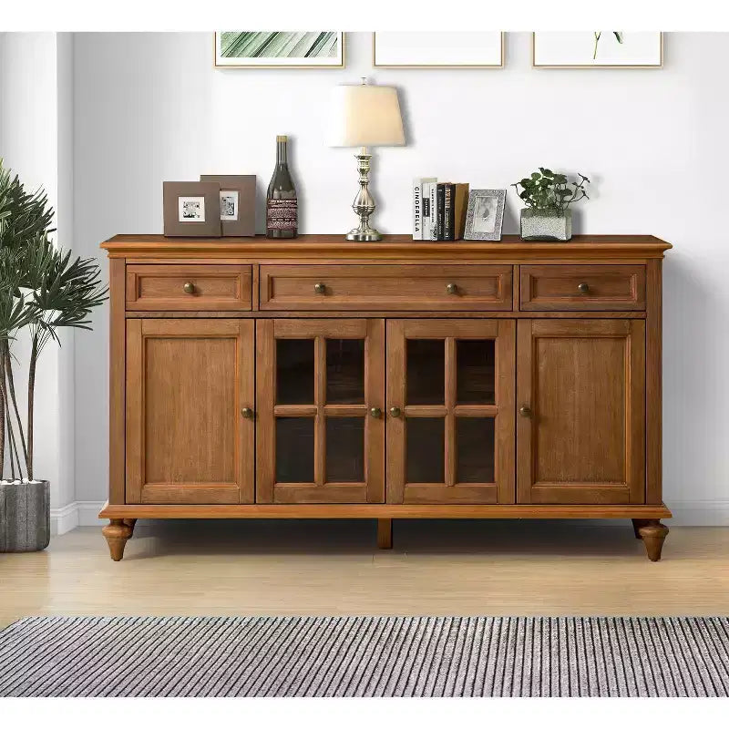 Nikolaj Buffet traditionnel 3 tiroirs de 147 cm de large avec pieds en bois massif | KARAT HOME