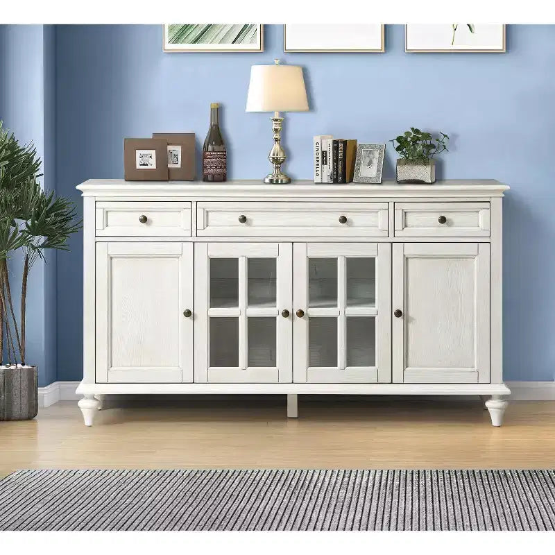 Nikolaj Buffet traditionnel 3 tiroirs de 147 cm de large avec pieds en bois massif | KARAT HOME