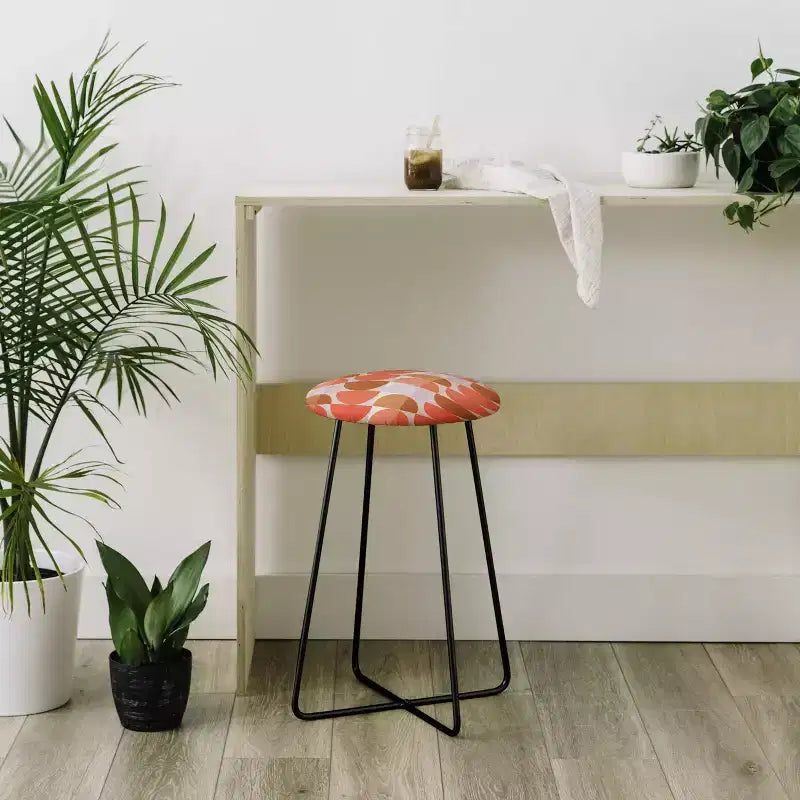Tabouret de bar à hauteur de comptoir Plum ThirtyOne Illustrations - Deny Designs