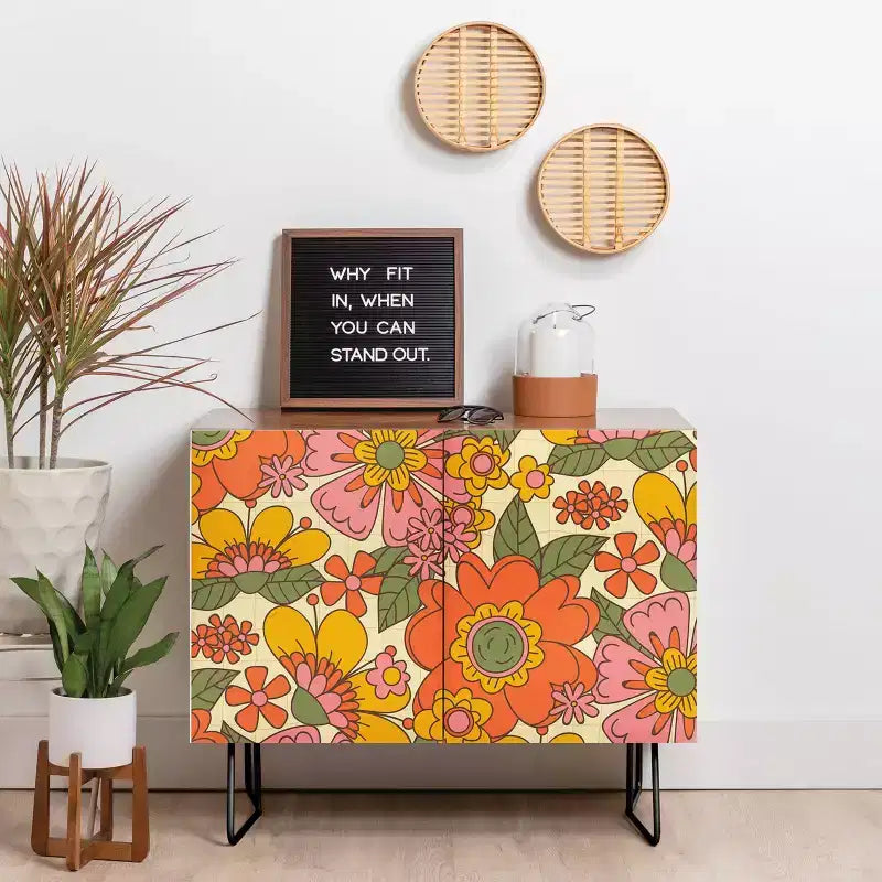Trente et une illustrations Le printemps dans la crédence rétro - Deny Designs