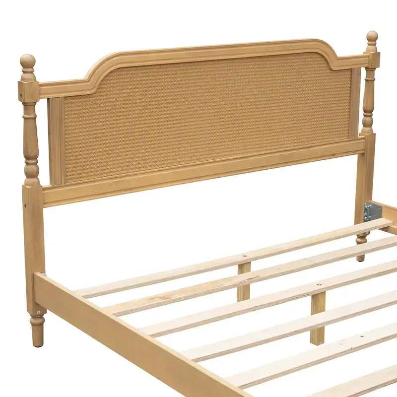 Lit plateforme traditionnel avec tête et pied de lit en rotin – Pin massif, King/Queen